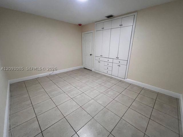 9332 SW 40th Ter 9332, Miami, FL 33165