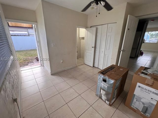 9332 SW 40th Ter 9332, Miami, FL 33165