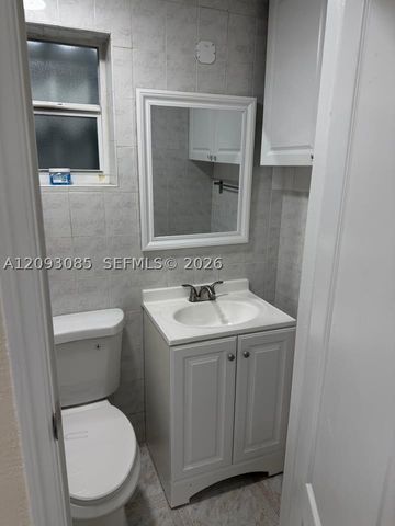 9332 SW 40th Ter 9332, Miami, FL 33165