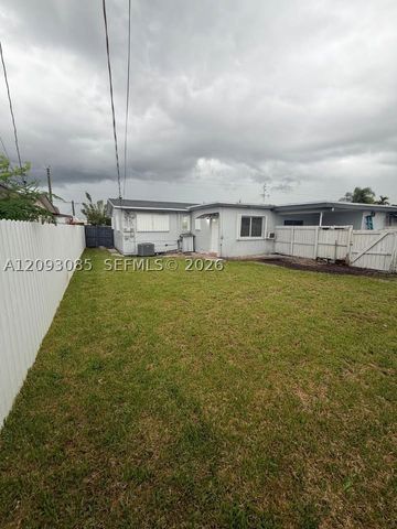 9332 SW 40th Ter 9332, Miami, FL 33165