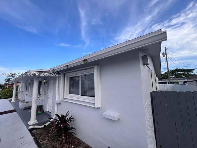 9332 SW 40th Ter 9332, Miami, FL 33165
