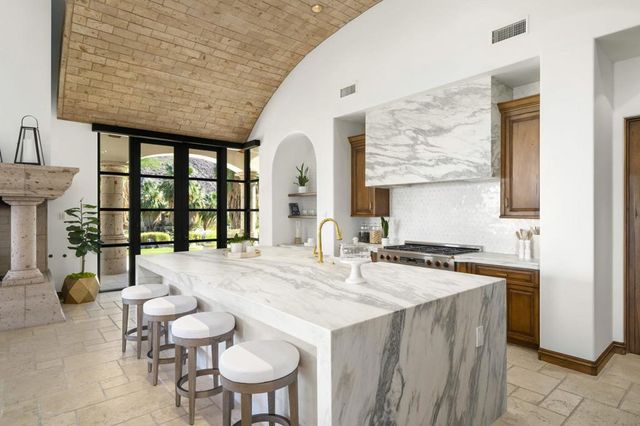 52700 Del Gato Drive, La Quinta, CA 92253