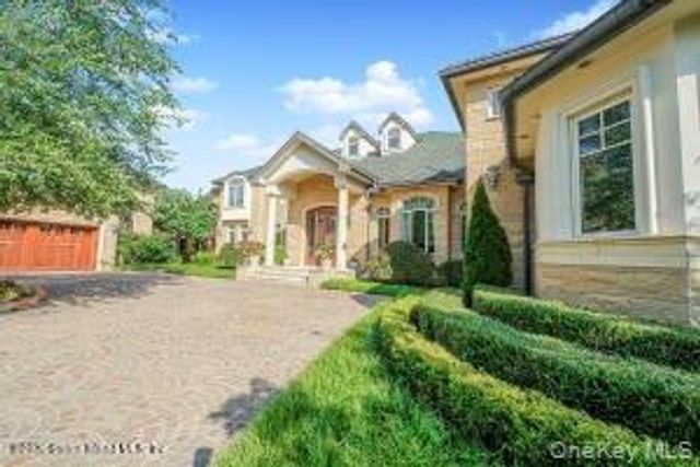 50 Wakefield, Staten Island, NY 10312