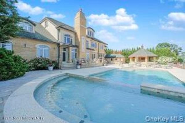 50 Wakefield, Staten Island, NY 10312