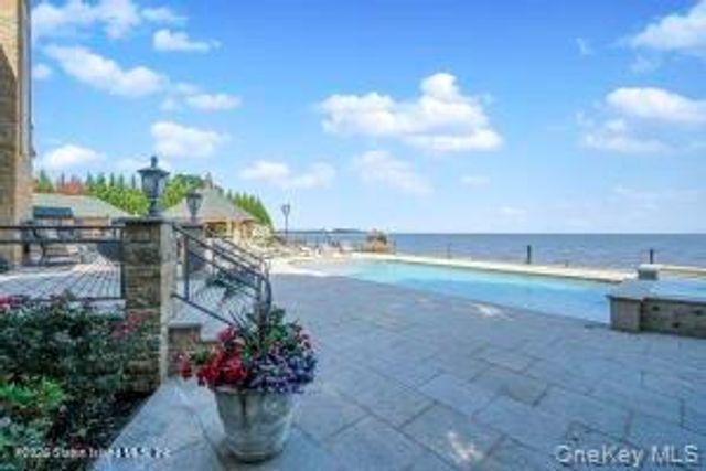 50 Wakefield, Staten Island, NY 10312