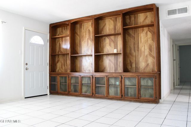 961 WYATT Drive, El Paso, TX 79907