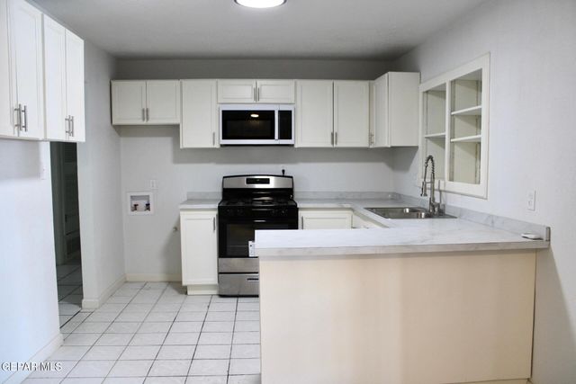 961 WYATT Drive, El Paso, TX 79907