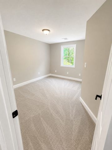 198 Uxbridge Rd, Sutton, MA 01590