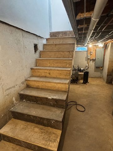 198 Uxbridge Rd, Sutton, MA 01590