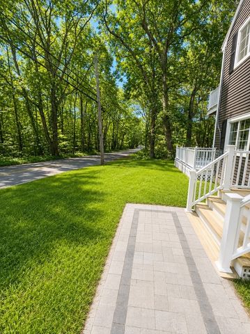 198 Uxbridge Rd, Sutton, MA 01590