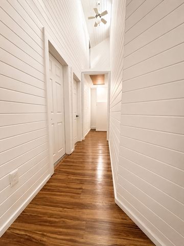 198 Uxbridge Rd, Sutton, MA 01590
