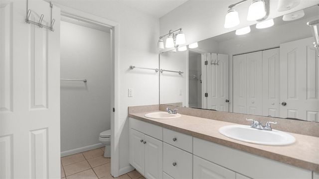 501 SW 75TH STREET B5, Gainesville, FL 32607