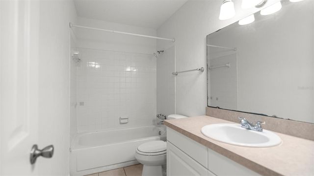 501 SW 75TH STREET B5, Gainesville, FL 32607