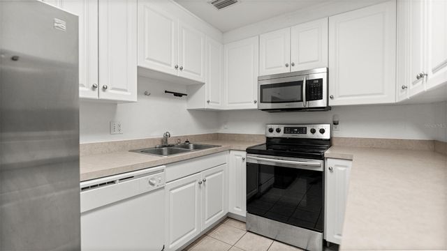 501 SW 75TH STREET B5, Gainesville, FL 32607