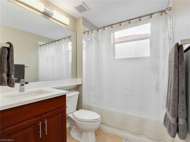 10025 Heather LN 704, Naples, FL 34119