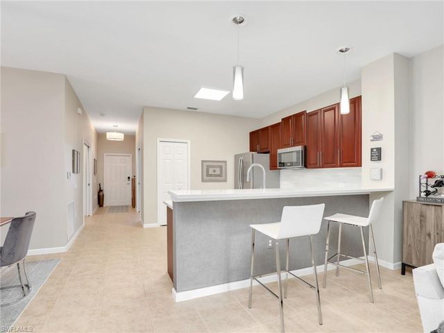 10025 Heather LN 704, Naples, FL 34119