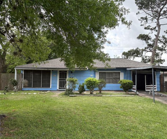 5914 Ridgeway Drive, Houston, TX 77033