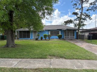 5914 Ridgeway Drive, Houston, TX 77033