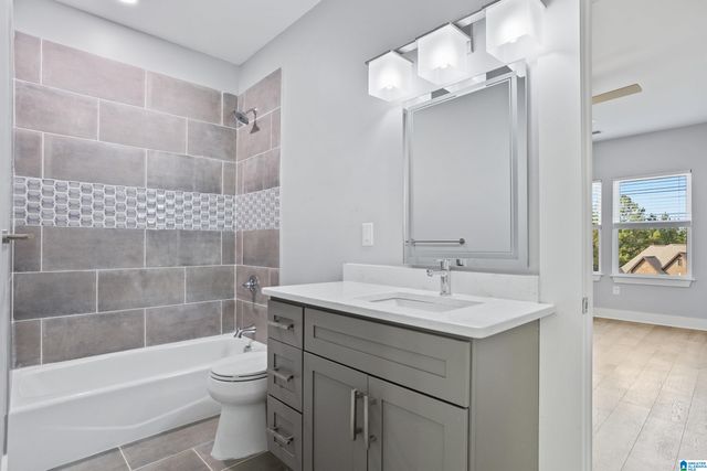 7649 BARCLAY TERRACE DRIVE, Trussville, AL 35173