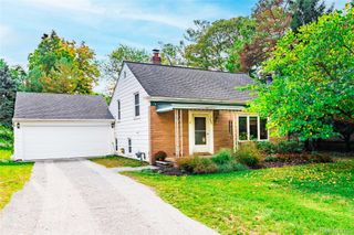 9447 Whitall Lane Road, Grosse Ile Township, MI 48138