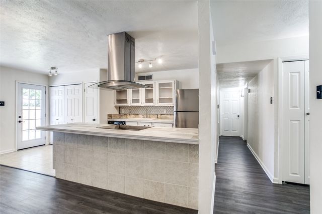 551 Hightrail Drive, Allen, TX 75002