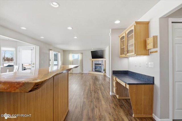 10935 Northfleet Drive, Anchorage, AK 99515