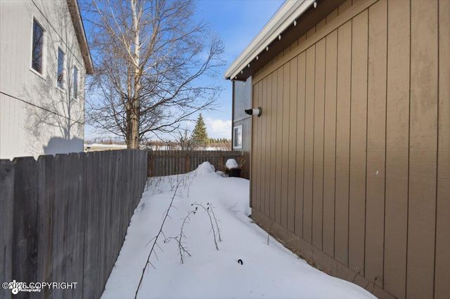 10935 Northfleet Drive, Anchorage, AK 99515