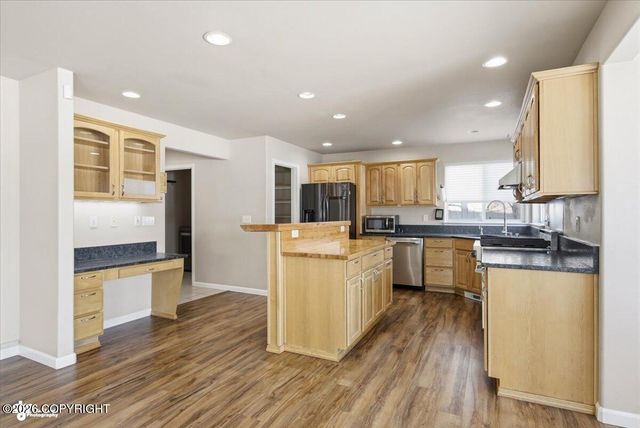 10935 Northfleet Drive, Anchorage, AK 99515