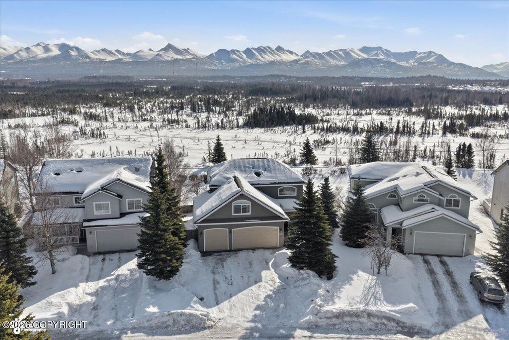 10935 Northfleet Drive, Anchorage, AK 99515