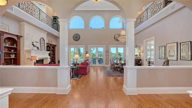 975 WHITAKERS LANE, Sarasota, FL 34236