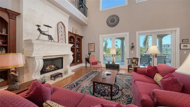 975 WHITAKERS LANE, Sarasota, FL 34236