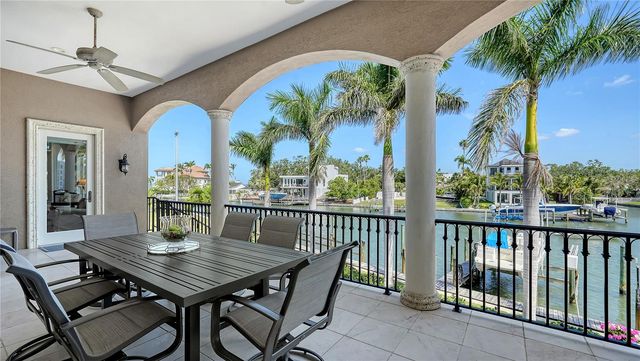 975 WHITAKERS LANE, Sarasota, FL 34236