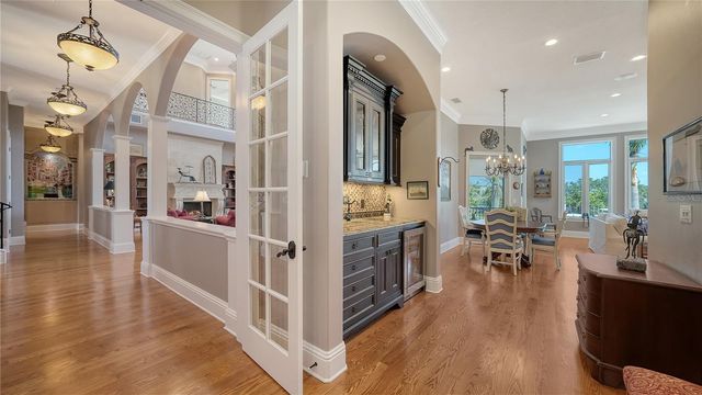 975 WHITAKERS LANE, Sarasota, FL 34236