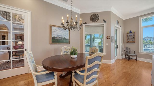 975 WHITAKERS LANE, Sarasota, FL 34236