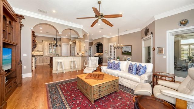 975 WHITAKERS LANE, Sarasota, FL 34236