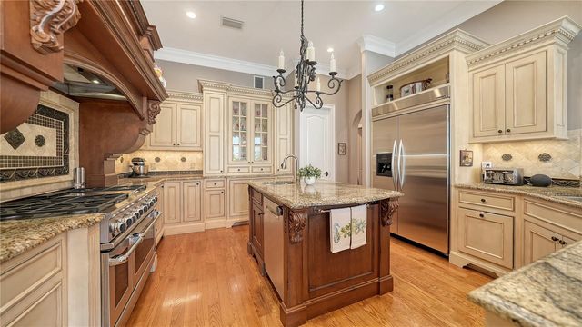 975 WHITAKERS LANE, Sarasota, FL 34236