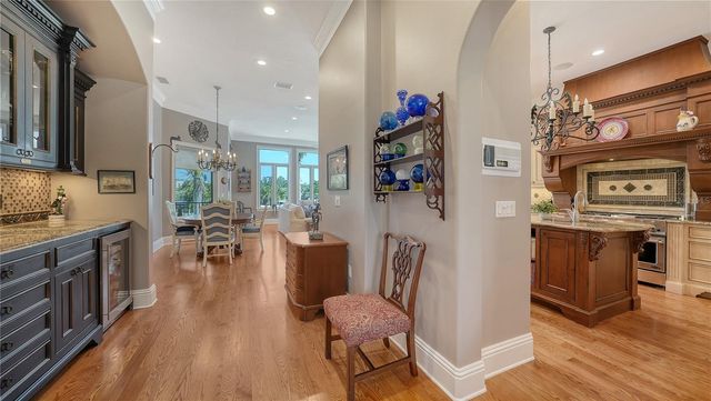 975 WHITAKERS LANE, Sarasota, FL 34236