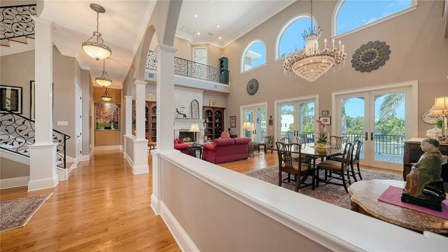 975 WHITAKERS LANE, Sarasota, FL 34236