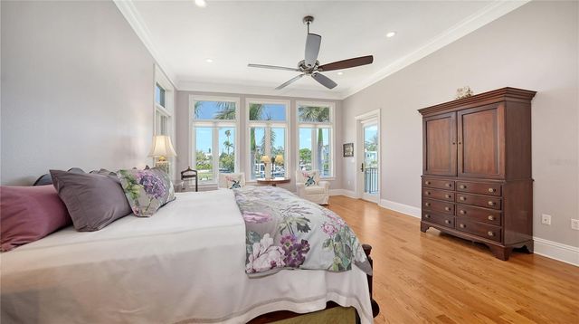 975 WHITAKERS LANE, Sarasota, FL 34236