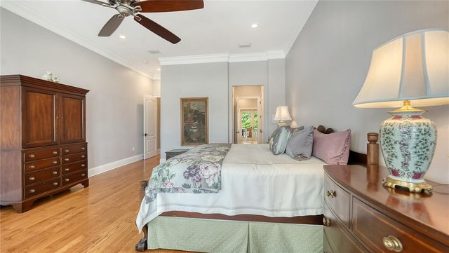 975 WHITAKERS LANE, Sarasota, FL 34236