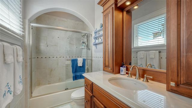 975 WHITAKERS LANE, Sarasota, FL 34236