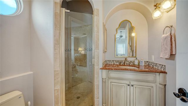 975 WHITAKERS LANE, Sarasota, FL 34236