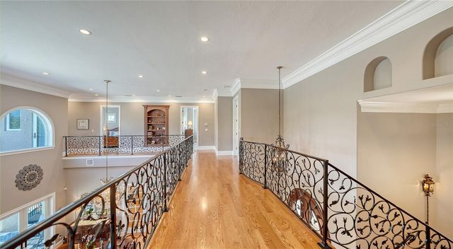 975 WHITAKERS LANE, Sarasota, FL 34236