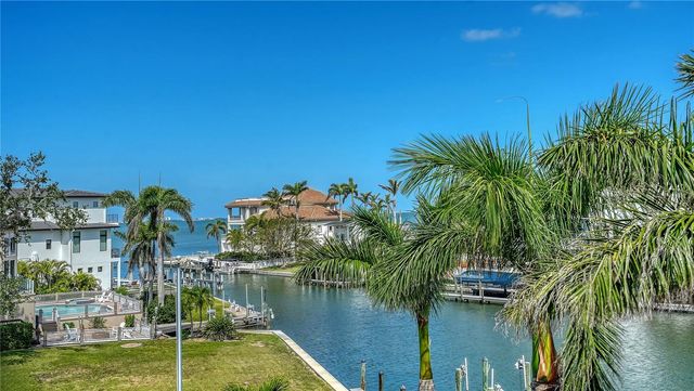 975 WHITAKERS LANE, Sarasota, FL 34236