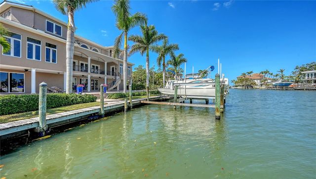 975 WHITAKERS LANE, Sarasota, FL 34236