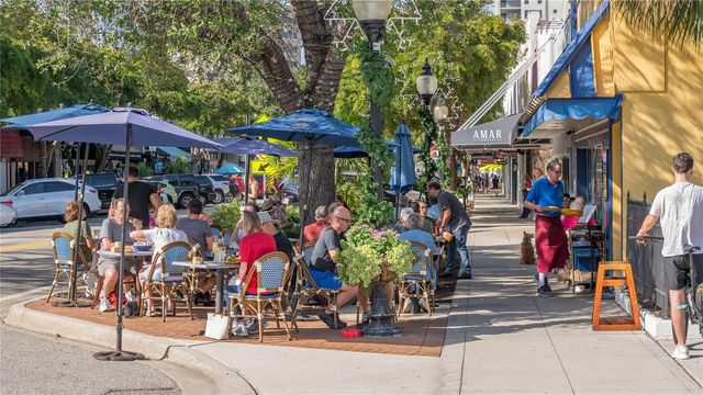 975 WHITAKERS LANE, Sarasota, FL 34236