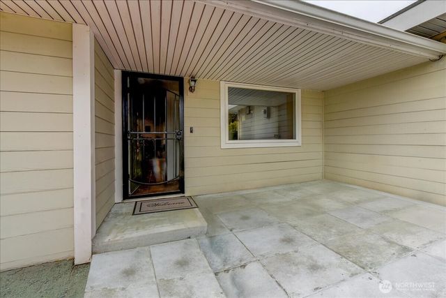 9125 48th Drive NE, Marysville, WA 98270
