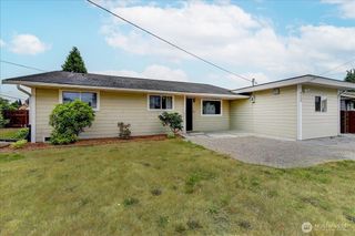 9125 48th Drive NE, Marysville, WA 98270