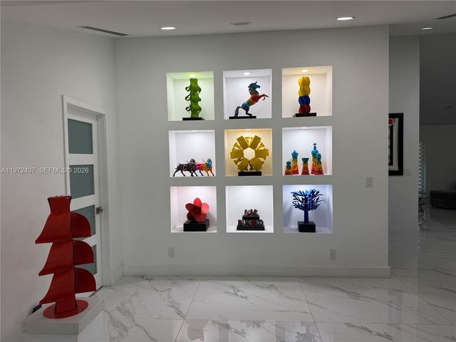 11300 NW 5th St, Plantation, FL 33325