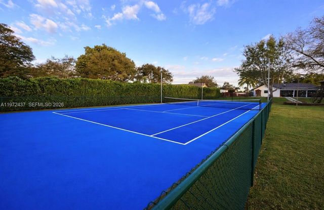 11300 NW 5th St, Plantation, FL 33325